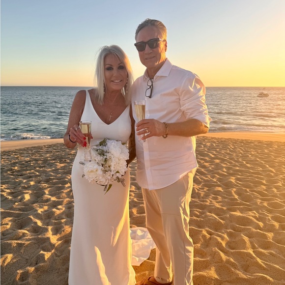 Beautiful mermaid bridal gown - Picture 6 of 16